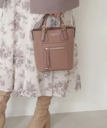 신상 새상품급 인기 JILL byJILLSTUART 포트레이트 미니백