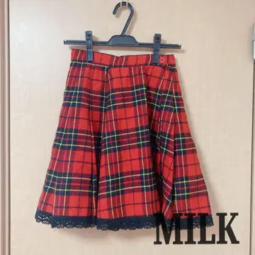 MILK 체크 무늬 플레어 스커트