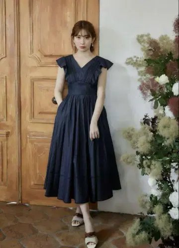 Herlipto Eternal Lace Trimmed Dress 블랙