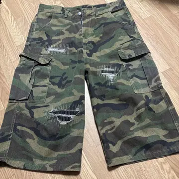 카모플라쥬 데미지 가공 카고 숏팬츠