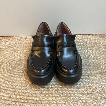 ZARA 코인 로퍼