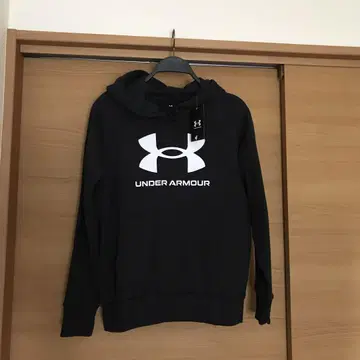 UNDER ARMOUR 후드티 블랙 M