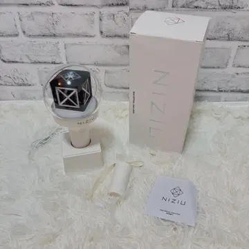 NiziU 응원봉 화이트 (작동 확인 완료)