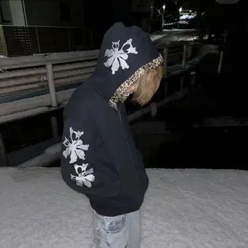 money sex 888 지퍼 후드티