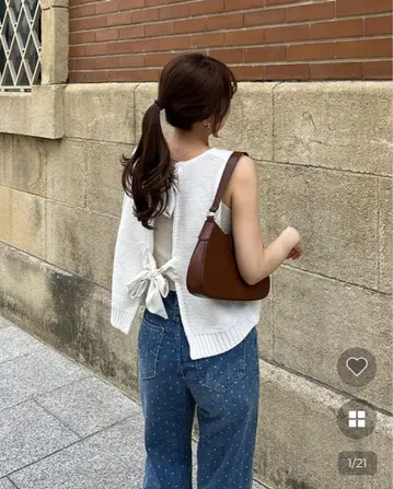 백리본 슬리브리스 니트