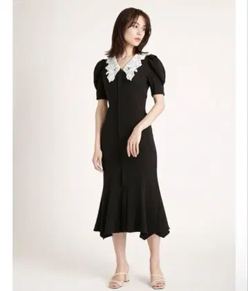 스나이델 자수 칼라 머메이드 원피스