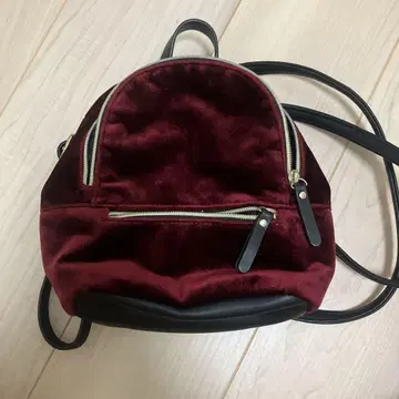 와인 레드 백팩