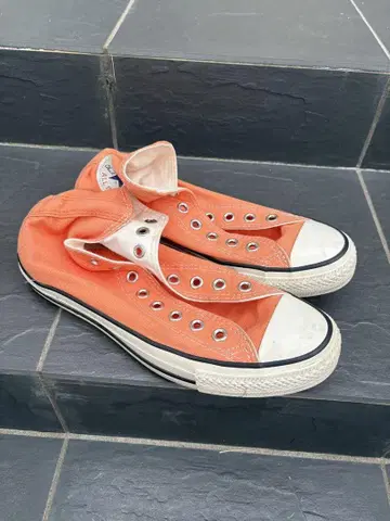 Converse 오렌지 하이컷 스니커즈