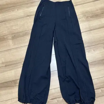 lululemon 네이비 지퍼 포켓 부착 팬츠