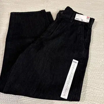 새상품 미사용 UNIQLO 유니클로 와이드 테이퍼드 청바지 블랙 S