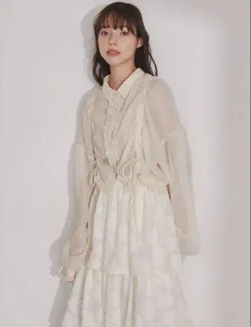 merryjenny 시어 드로스트 숏 블라우스