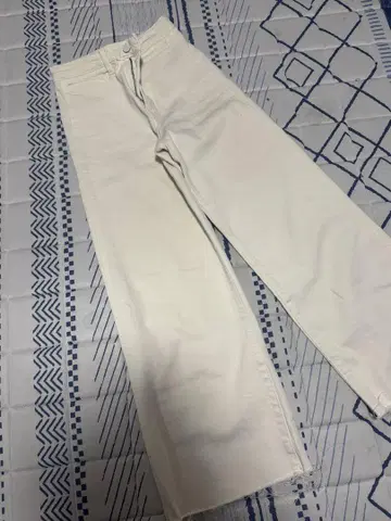 H&M 화이트 와이드 레그 데님 34