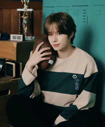 TWS 보더 롱T셔츠 M 사이즈
