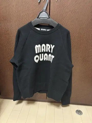 MARY QUANT 니트