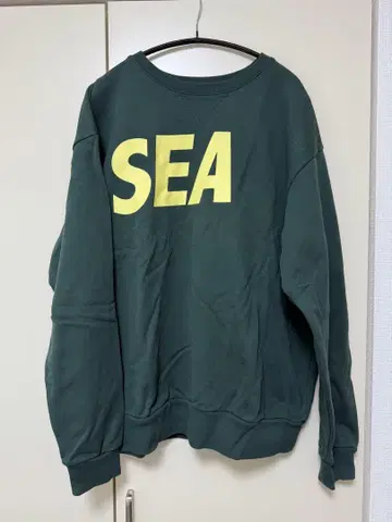 다크 그린 트레이닝복 SEA WIND AND