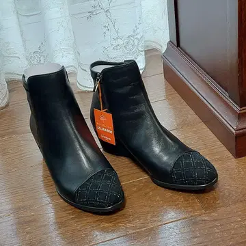 택 포함 미사용 새상품 긴자 요시노야 숏부츠 블랙 라메 웨지