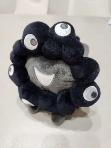 미야쿠미야쿠 기어가기형 봉제 인형 블랙 S