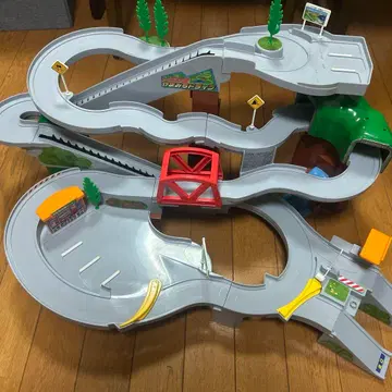 토미카 고갯길 산길 드라이브