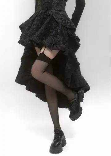 GOTHIC IRREGULAR HEM SKIRT /EU4RIA