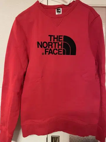 THE NORTH FACE 레드 맨투맨 M