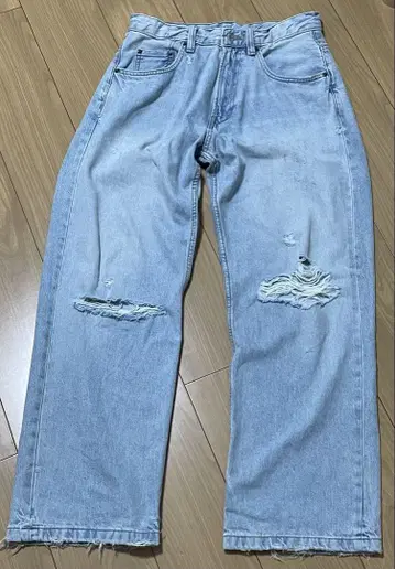 ZARA 데미지 가공 배기 핏 청바지 EUR38