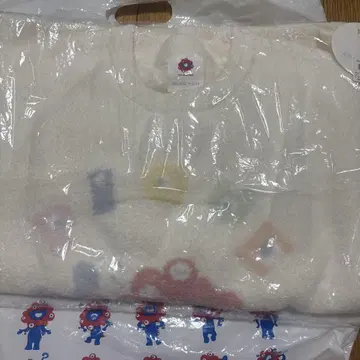 젤라피케 에어리모코 먀크먀크 풀오버 만박 한정판