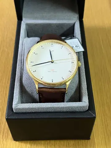 손목시계 [ABOUT VINTAGE] 어바웃 빈티지 1969