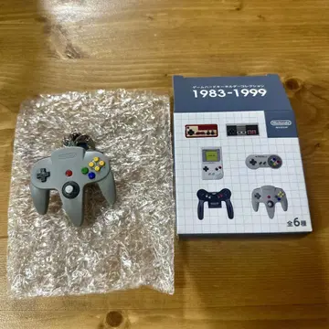 닌텐도 뮤지엄 게임 하드 키링 NINTENDO 64