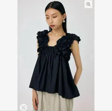 SHOULDER FRILLS 상의