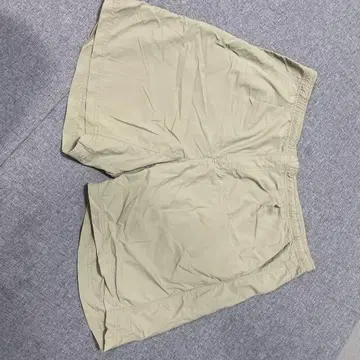 THE NORTH FACE 베이지 숏팬츠