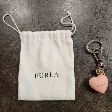 FURLA 하트 키링 핑크