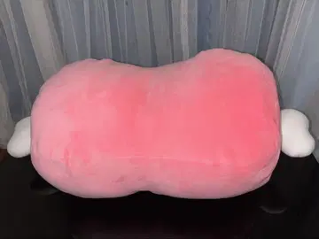 핑크색 봉제 인형 쿠션