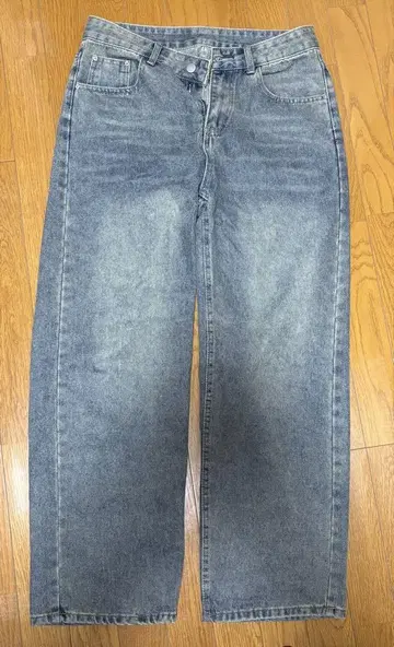 라이트 블루 와이드 레그 데님 팬츠