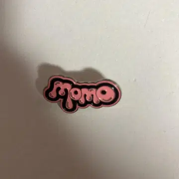 TWICE THIS IS FOR 랜덤 핀배지 모모