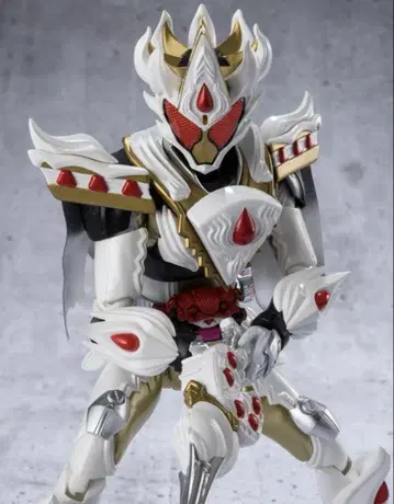 새상품 S.H.Figuarts 가면라이더 가브 킹 케이킹 폼
