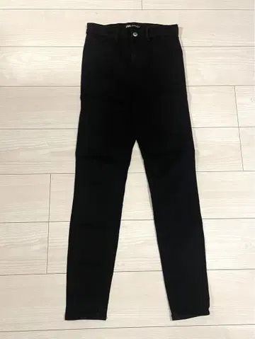 [ 새상품급 ] ZARA 자라 스키니 블랙 블랙 36 S