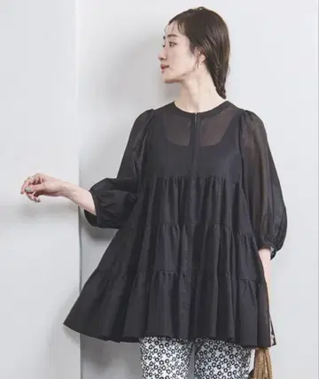 완판템 미사용급 UNITED ARROWS 티어드 6SL 블라우스