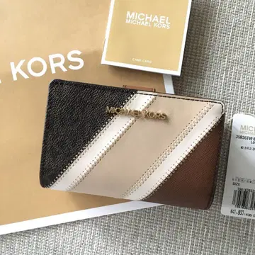 새상품 MICHEAL KORS 마이클코어스 정가 41,800엔 지갑
