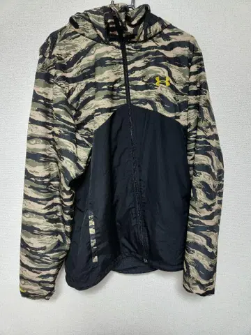 Under Armour 카모플라쥬 나일론 자켓