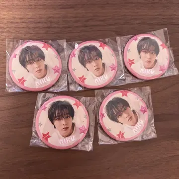 WISHFUL popup 리쿠 캔뱃지 5개
