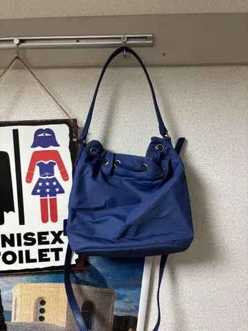 agnes b. 블루 숄더백