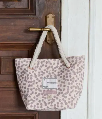 HLT Cherry Tote Bag herlipto