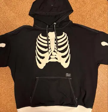 VANS SKELETON GFX HOODIE BLACK
