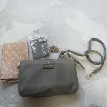 새상품 AGATHA 숄더백