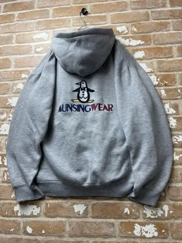 90s 먼싱웨어 후드티 펭귄 자수 구제 의류