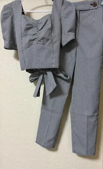 그레이 체크 무늬 셋업
