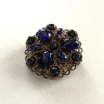 bijoux brooch gold vintage blue glass