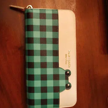 Kate Spade 체크 무늬 장지갑