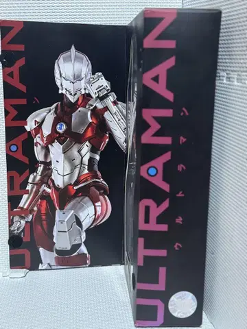 울트라맨 1/6 ULTRAMAN SUIT (Anime Version)