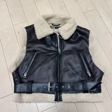 ZARA 브라운 무스탕 코트